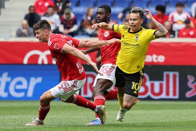 亚博体育入口 -包含刚刚！清晨托特纳姆调整名单以备亚冠本菲卡加时末段复出首秀，休斯敦火箭关键时刻单刀错失的词条